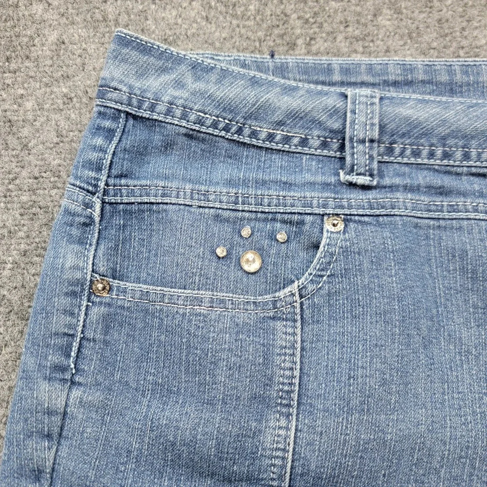 Wak Jeans Kiss Me Women 22W Denim Shorts Medium Wash Rhinestone Stretch Blue